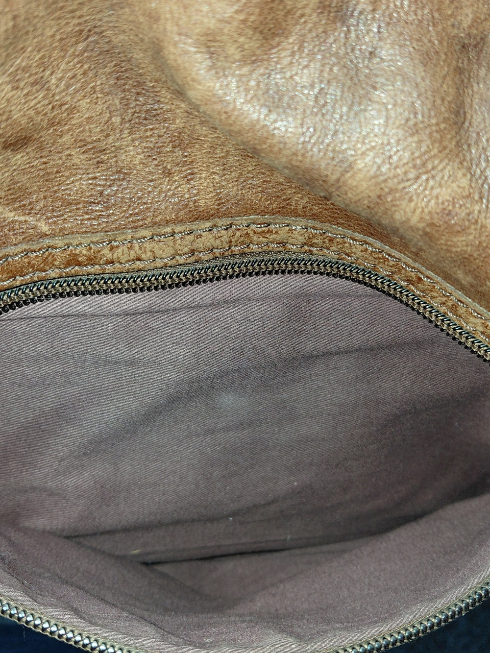 Fossil Distressed Brown Leather Shoulder Bag with Brass Accents - Picture 7 of 8